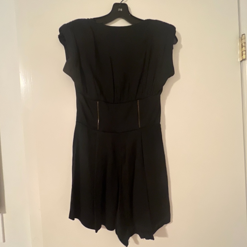 TOPSHOP SHORT SLEEVE ROMPER, SIZE US 2 (UK 6), BLACK - Picture 8 of 11